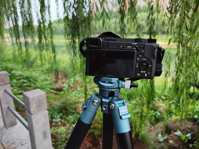 高颜值合金富图宝FX-1三脚架 37cm便携紧凑设计