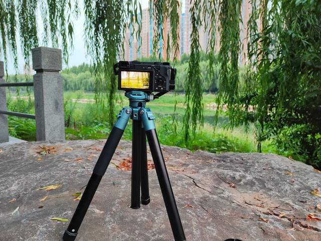 高颜值合金富图宝FX-1三脚架 37cm便携紧凑设计