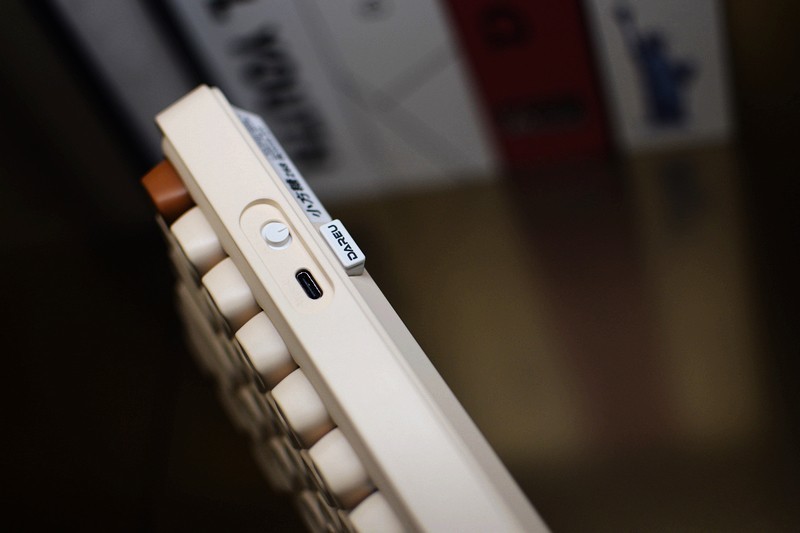 达尔优小方糖Z68三模机械键盘：舒适与颜值并存的桌面新宠