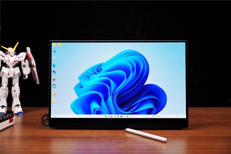 生产力工具和游戏机神器—EHOMEWEI 「O5」4K便携显示器值得拥有