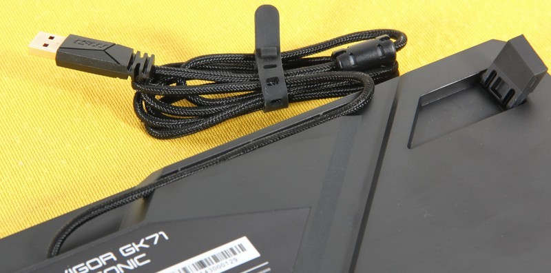 能把键盘卖成期货仅此一家，又有少量到货，欲购从速