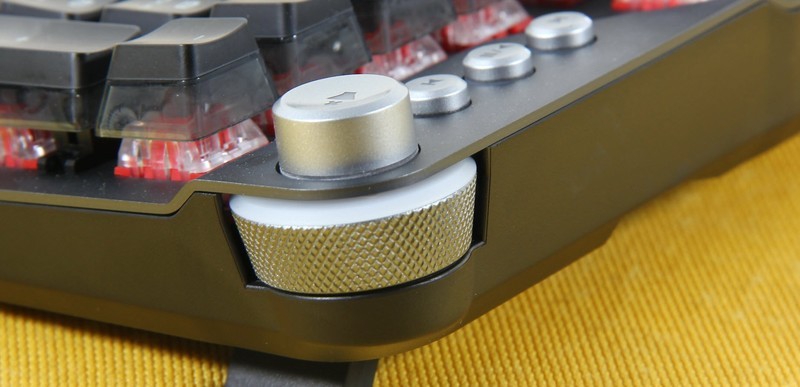 能把键盘卖成期货仅此一家，又有少量到货，欲购从速