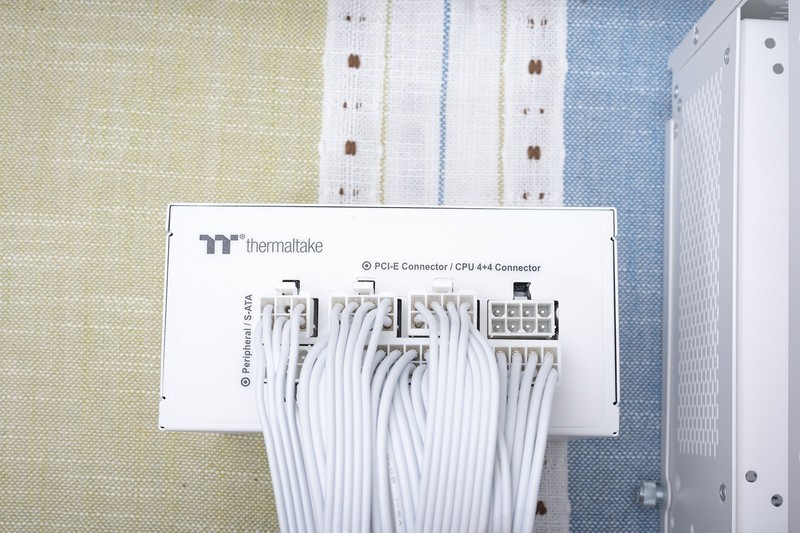 小主小主机小白富美，SFX拉低装机门槛，TT小钢炮人人都做走线大师