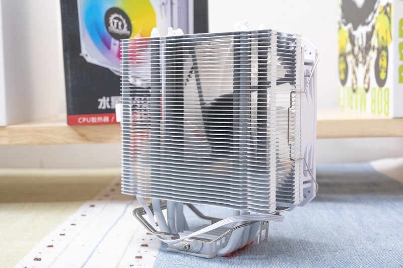 小主小主机小白富美，SFX拉低装机门槛，TT小钢炮人人都做走线大师