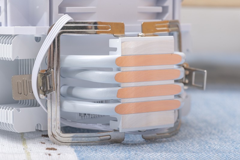 小主小主机小白富美，SFX拉低装机门槛，TT小钢炮人人都做走线大师