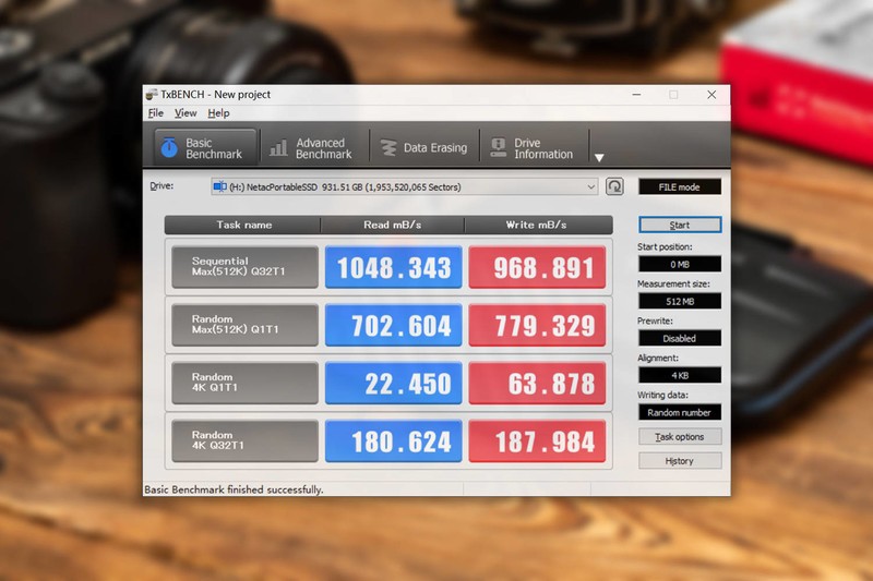 只有U盘大小，传输速率却高达2000MB/s，朗科ZX20 1TB移动硬盘评测