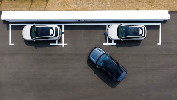 比亚迪腾势N9旗舰SUV上市：云辇A+天神之眼B+易三方