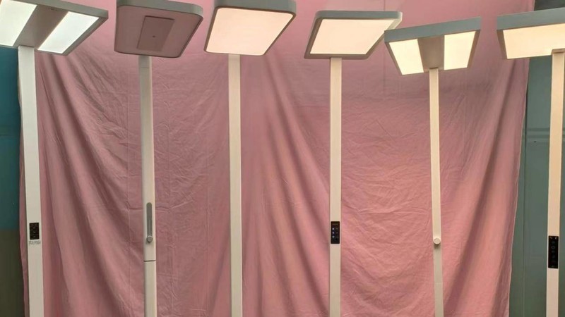 雷士护眼大路灯好用吗？书客、雷士、孩视宝三大护眼灯硬核PK