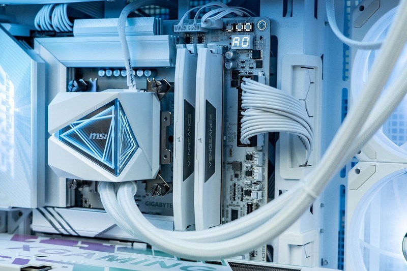 低时序、大容量，高性能主机的不二之选，海盗船复仇者内存评测