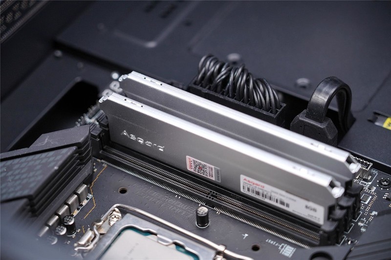 五一劳动节装机小参考，万元主机轻飘飘，嘻嘻