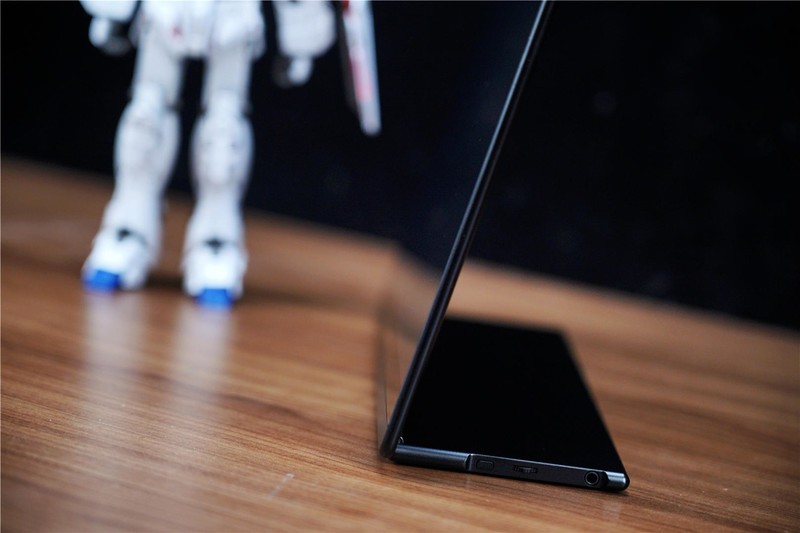 生产力工具和游戏机神器—EHOMEWEI 「O5」4K便携显示器值得拥有