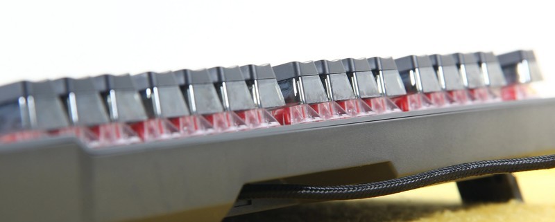 能把键盘卖成期货仅此一家，又有少量到货，欲购从速