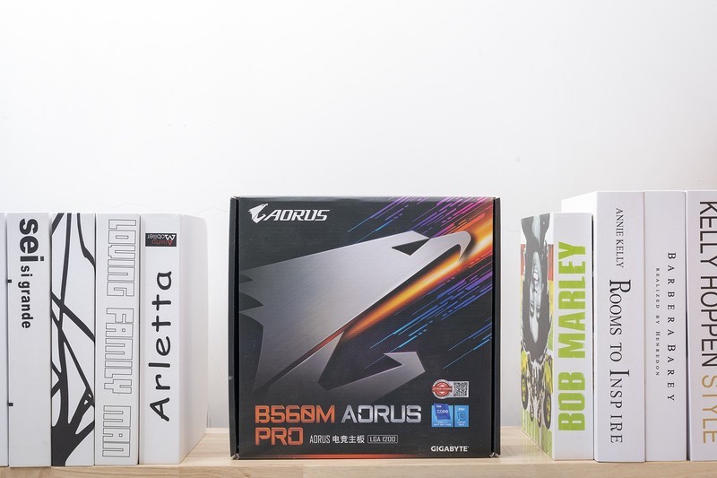 小主小主机小白富美，SFX拉低装机门槛，TT小钢炮人人都做走线大师