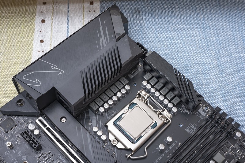 小主小主机小白富美，SFX拉低装机门槛，TT小钢炮人人都做走线大师