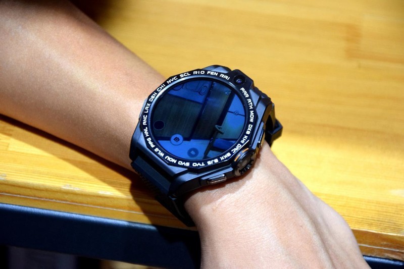 无需手机，就能打电话登微信QQ听歌刷视频，Jeep黑骑士F-X3体验