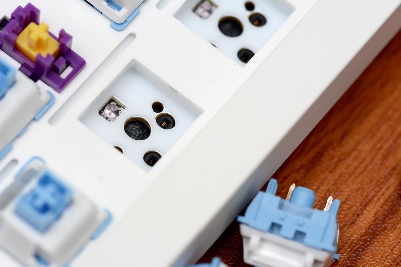 现在国产键盘这么卷，国外的高端再难进口了