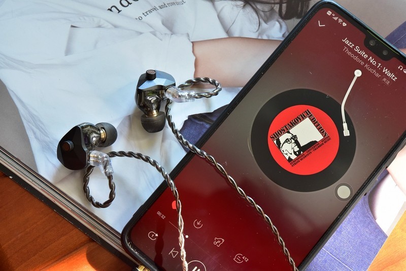 这才是耳机圈内卷该有的样子，HIDIZS MM2动圈静电混合耳机评测