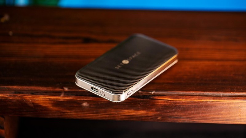 1T打底才够用，合金桌面SETMSPACELP10移动固态硬盘开箱体验