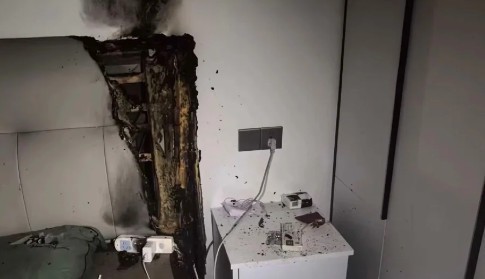 什么样的台灯保护视力比较好?无广实测小学生用什么样的台灯护眼