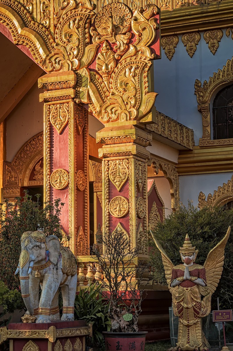 云南芒市 · 勐焕大金塔（3）