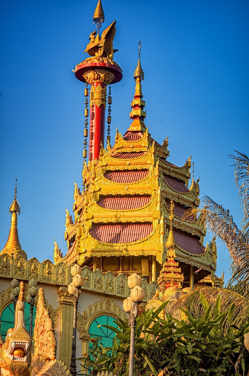 云南芒市 · 勐焕大金塔（3）