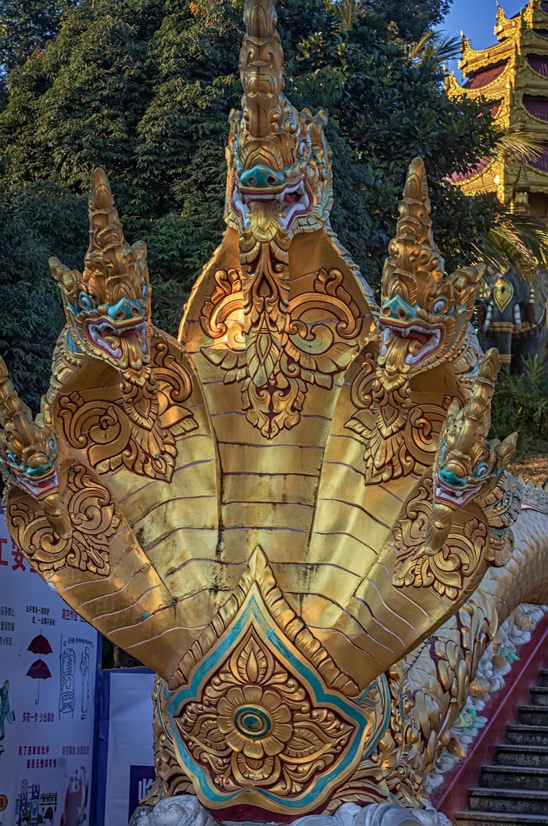 云南芒市 · 勐焕大金塔（3）