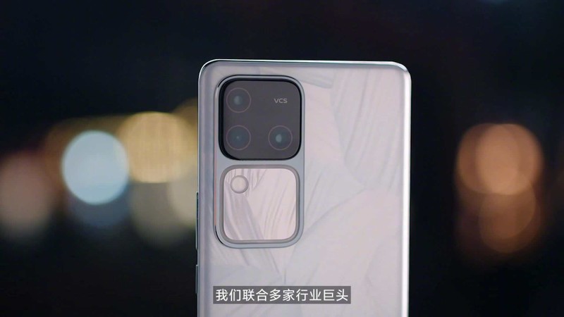 不仅有长达四年的电池寿命，vivo S18 Pro从服务到技术全都焕新