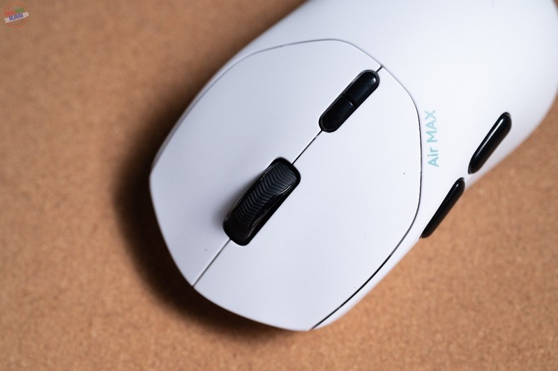 超轻量级电竞体验，还有8K超高回报率，雷柏VT1 Air MAX上手