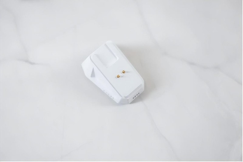 标配充电底座，配置强大手感好，黑爵AJ159 Pro三模电竞鼠标体验