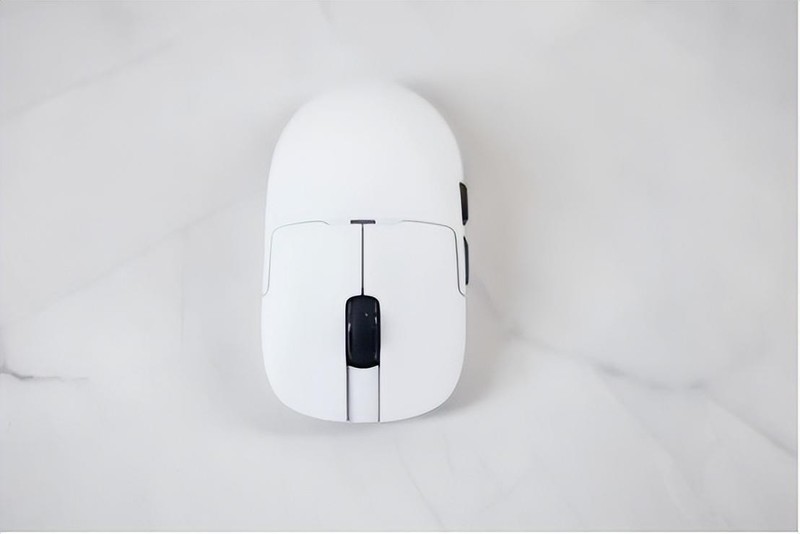 标配充电底座，配置强大手感好，黑爵AJ159 Pro三模电竞鼠标体验