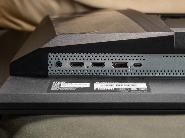 极致高刷的魅力，微星MAG 272QP QD-OLED X50显示器首发体验分享