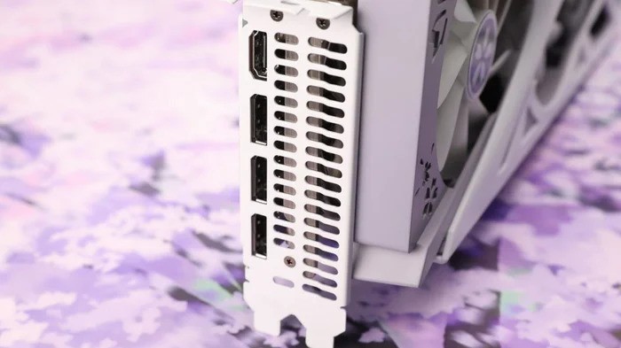 以貌取胜，不到万元装一台盈通花嫁全家桶