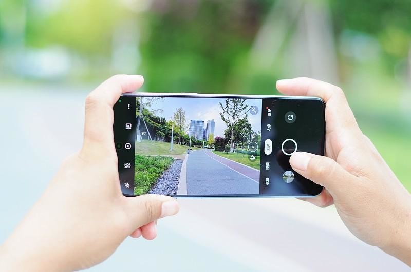 有颜有值的性能手机新标杆：一加Ace Pro深度体验