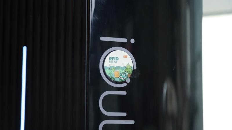 从买酒喝到自酿鲜啤喝爱咕噜F1智能胶囊啤酒酿造机上线小米有品