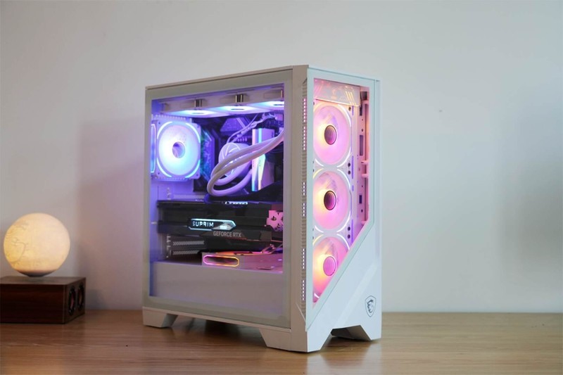 “宙斯降临”，一键掌控电竞世界：微星宙斯盾钛游戏主机分享！