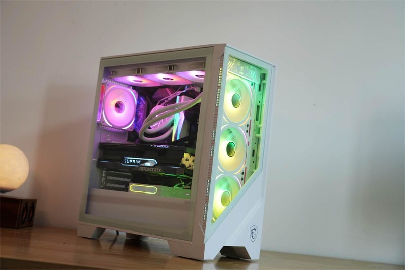 “宙斯降临”，一键掌控电竞世界：微星宙斯盾钛游戏主机分享！