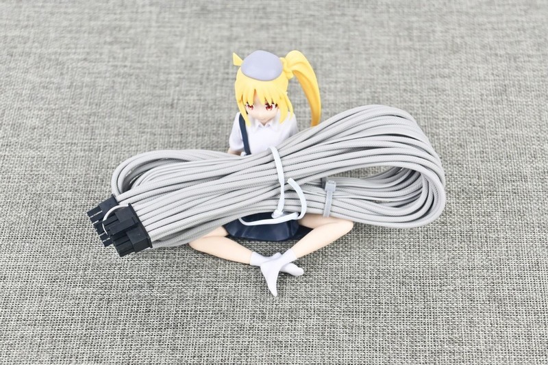 利民TG1000压纹线版金牌全模组电源开箱：线材升级+独特配色