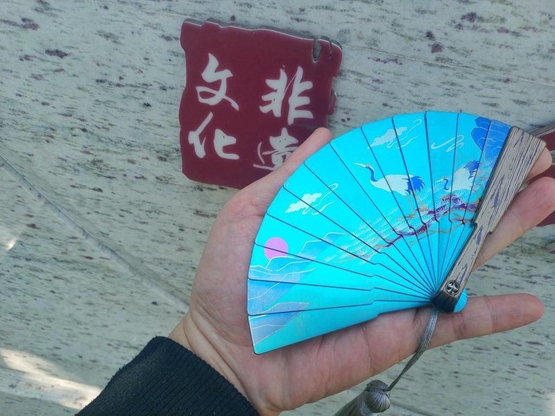 古韵今风，钛艺流芳：FEGVE费戈 “灵鹤” 全钛彩画扇