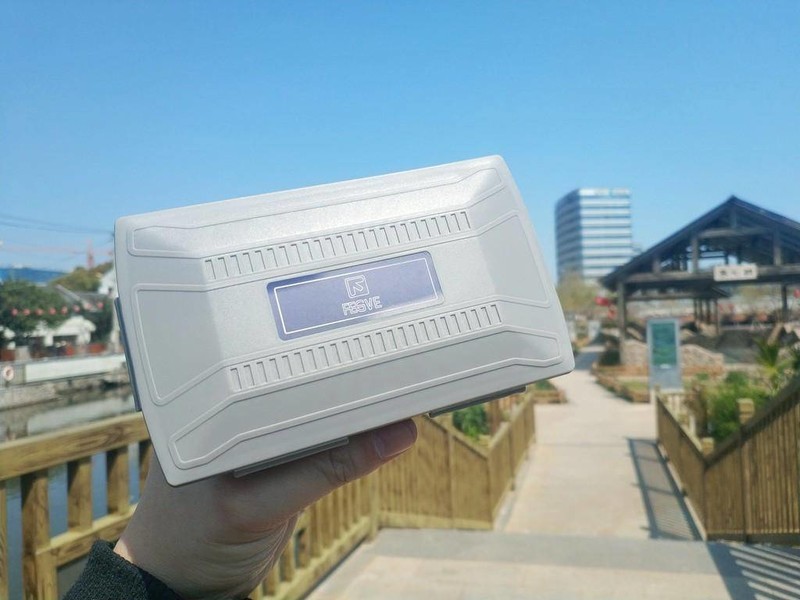 古韵今风，钛艺流芳：FEGVE费戈 “灵鹤” 全钛彩画扇