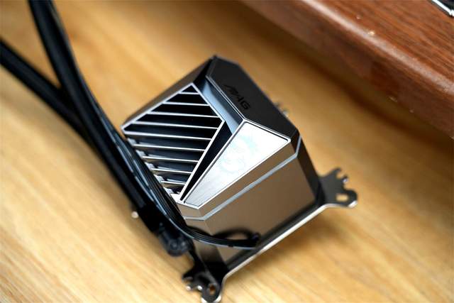 微星MAG A15 360冰刃登场：水冷界新“搅局者”有何绝招？