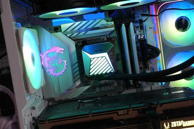 微星MAG A15 360冰刃登场：水冷界新“搅局者”有何绝招？