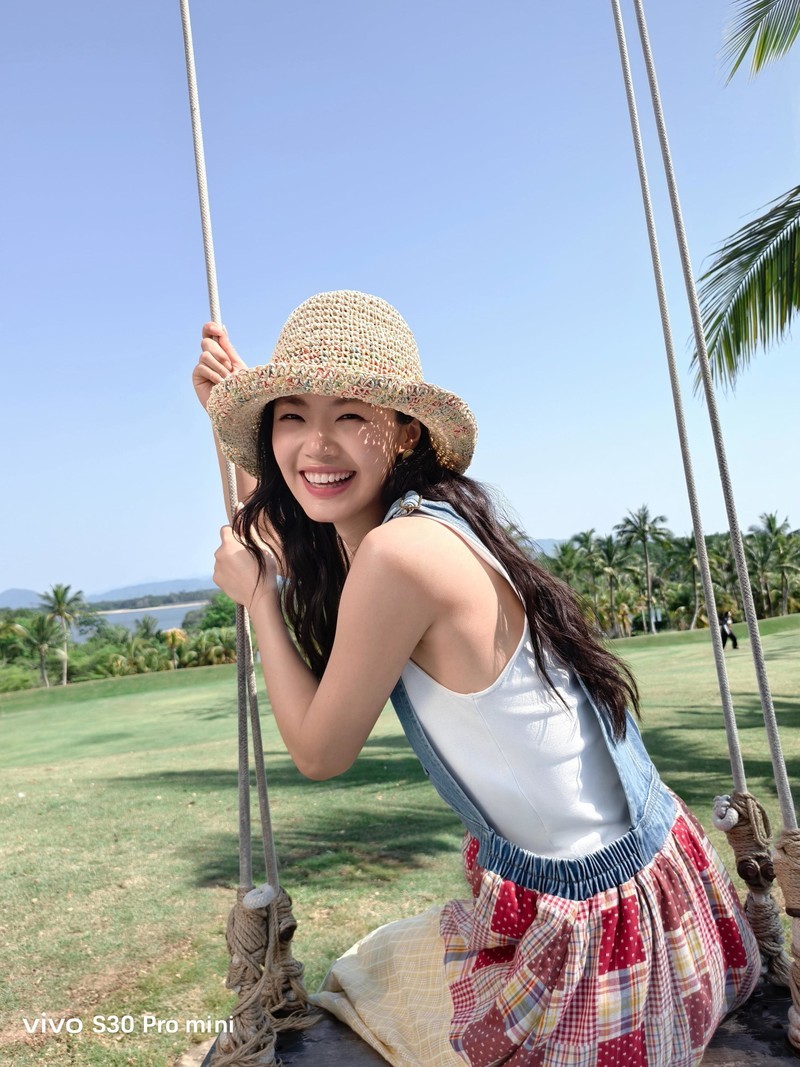 实况照片也能拥有浓郁氛围感，定格质感影像关键是vivo S30 Pro mini