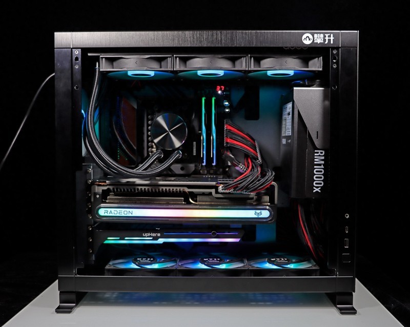 AMD advantage 官方认证！攀升 CONQUER（征服者），旗舰级的性能