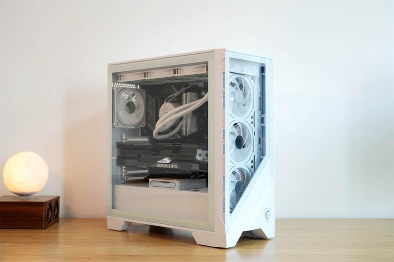 “宙斯降临”，一键掌控电竞世界：微星宙斯盾钛游戏主机分享！