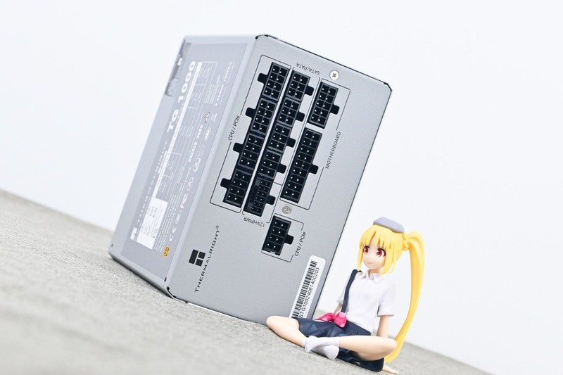 利民TG1000压纹线版金牌全模组电源开箱：线材升级+独特配色