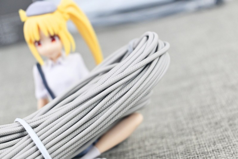 利民TG1000压纹线版金牌全模组电源开箱：线材升级+独特配色