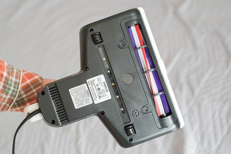 宅男试用手记：论家用手持除螨吸尘器的自我修养