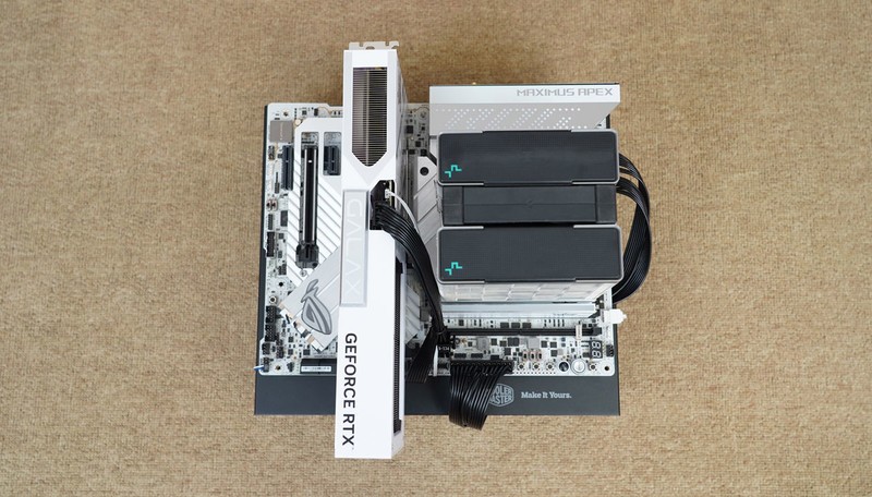 离平民玩家更近一步，影驰 RTX 5060 Ti 圣刃首发评测