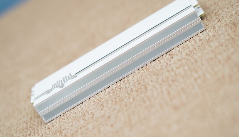 离平民玩家更近一步，影驰 RTX 5060 Ti 圣刃首发评测