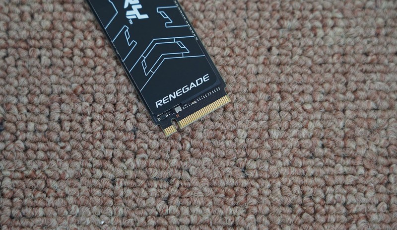 离平民玩家更近一步，影驰 RTX 5060 Ti 圣刃首发评测